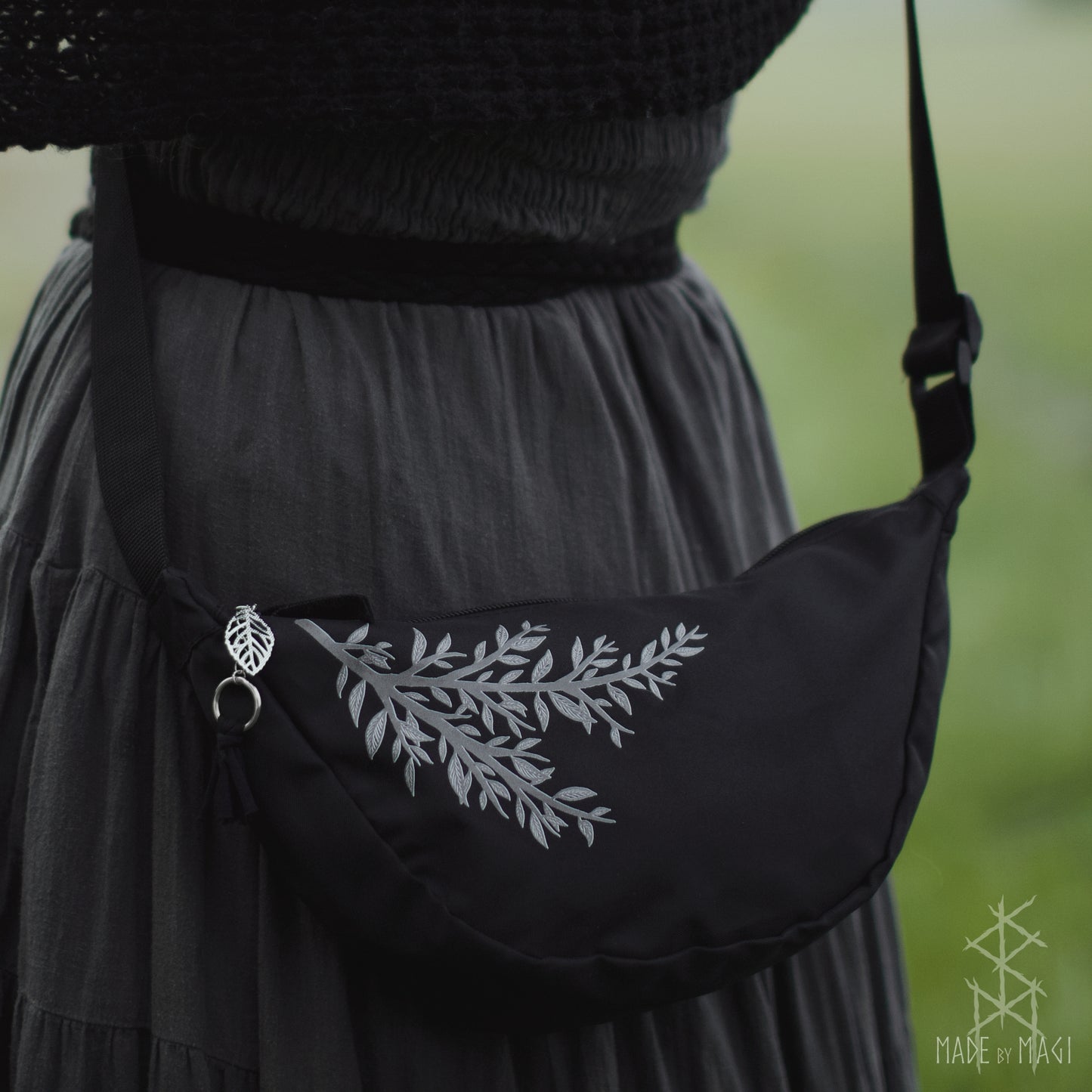 DRUID Sling Bag - Black