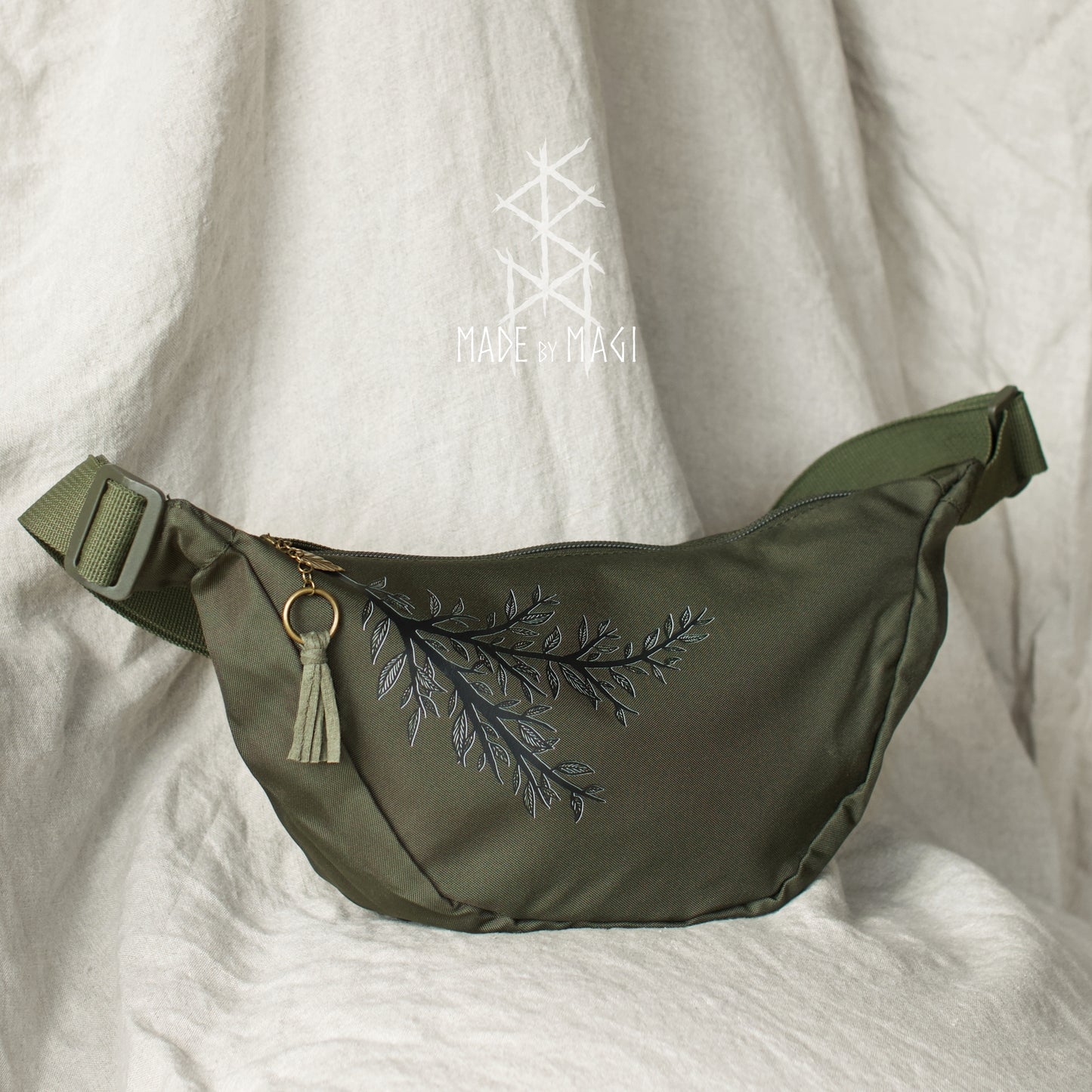DRUID Sling Bag - Green