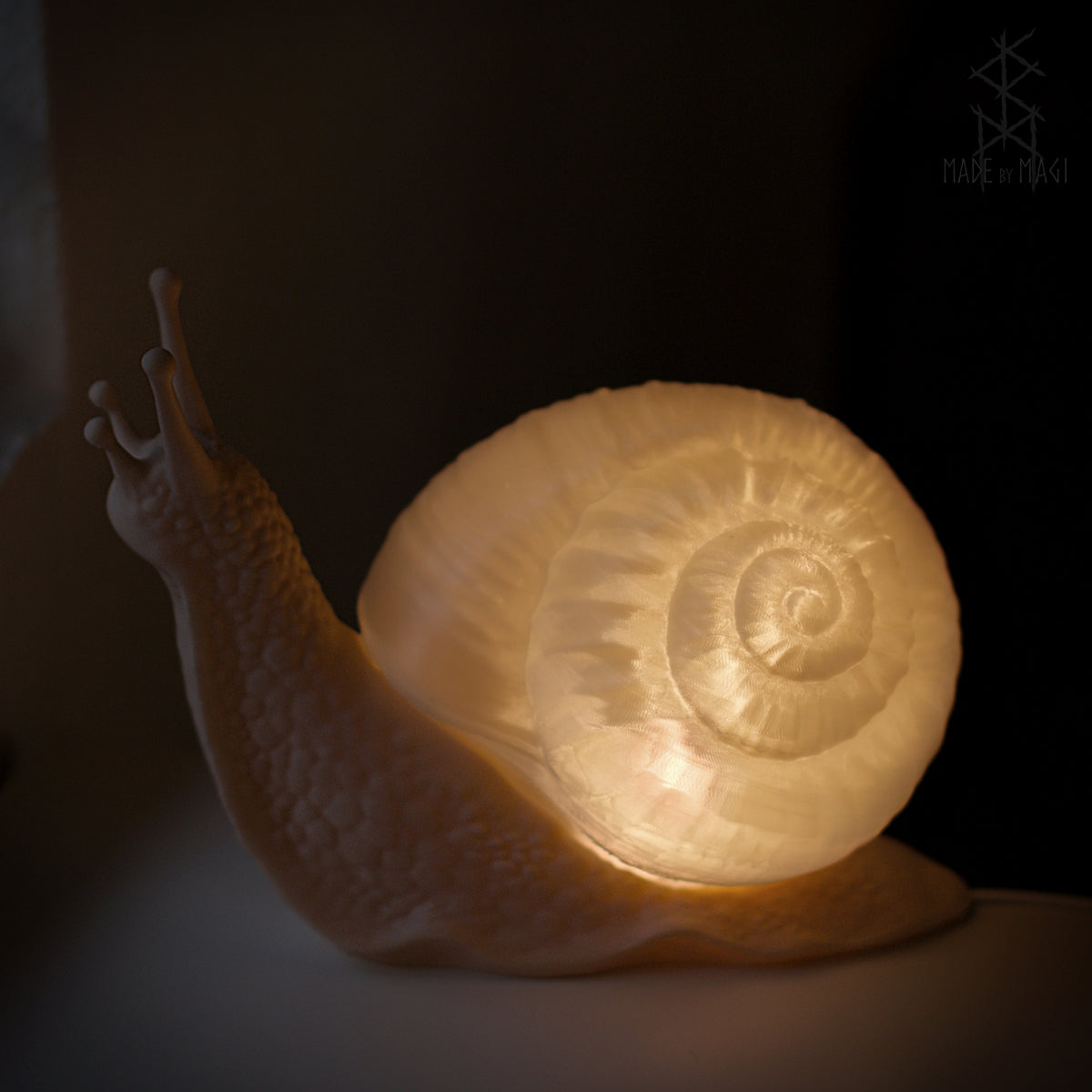 MABON Snail Lamp