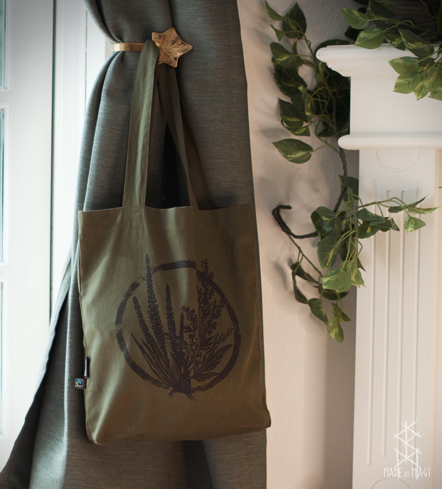 BOTANICA Tote Bag